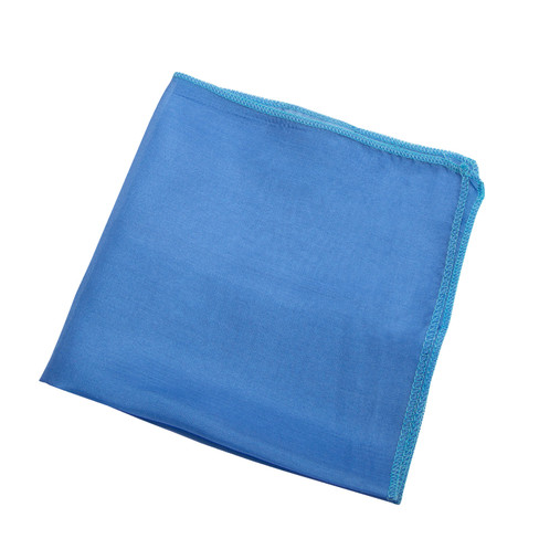 Image of Doek van biologische zijde, lichtblauw Maat: l 42 x b 42 cm